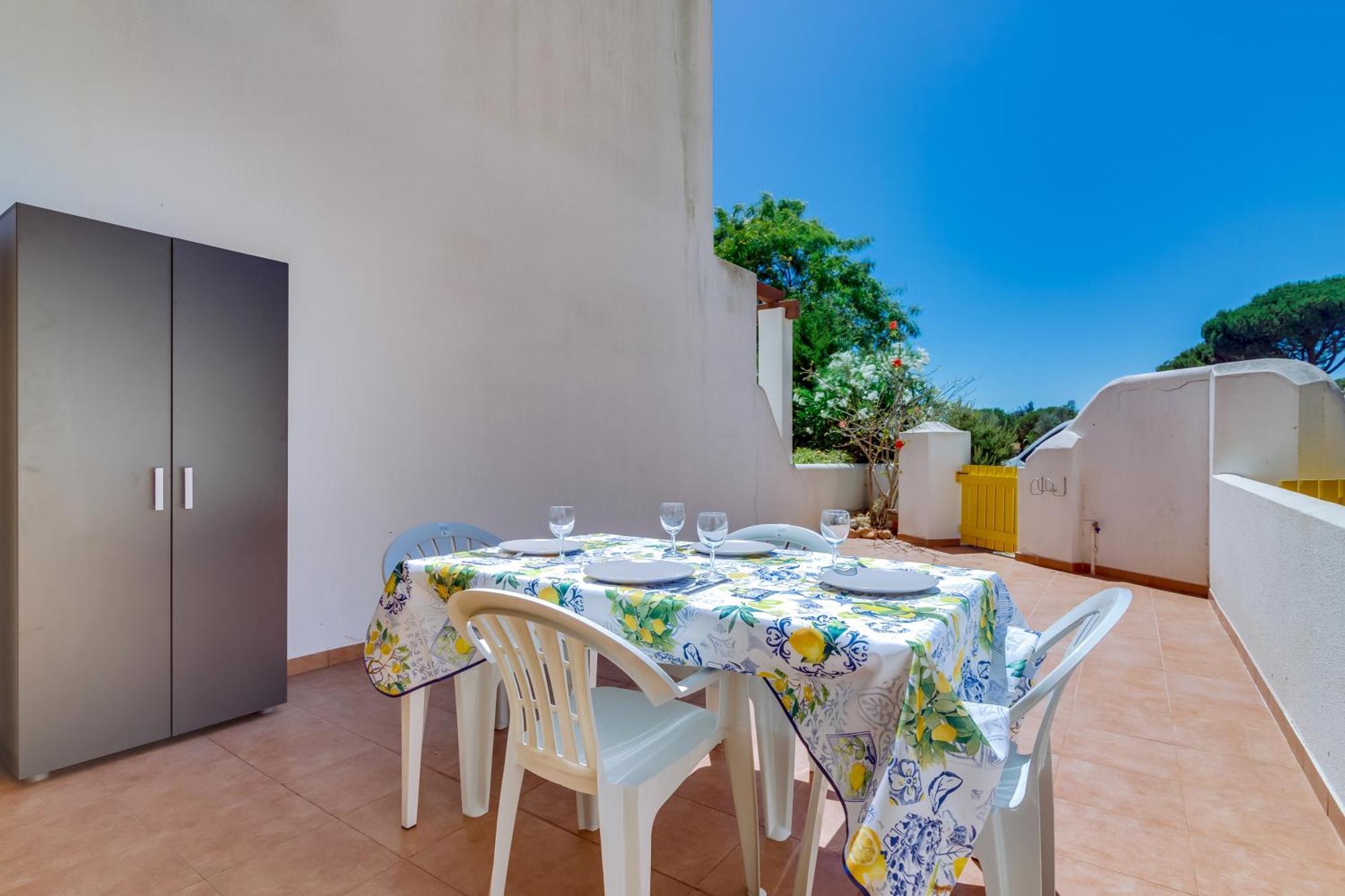 Side Villas - 1Bdr Retreat With Bbq & Patio Quarteira Exterior foto